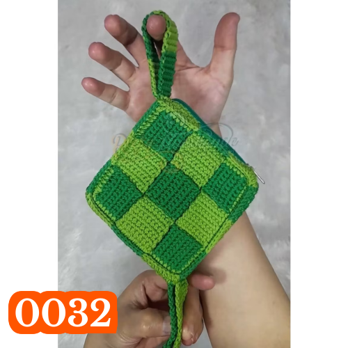 Dompet koin rajut bentuk ketupat